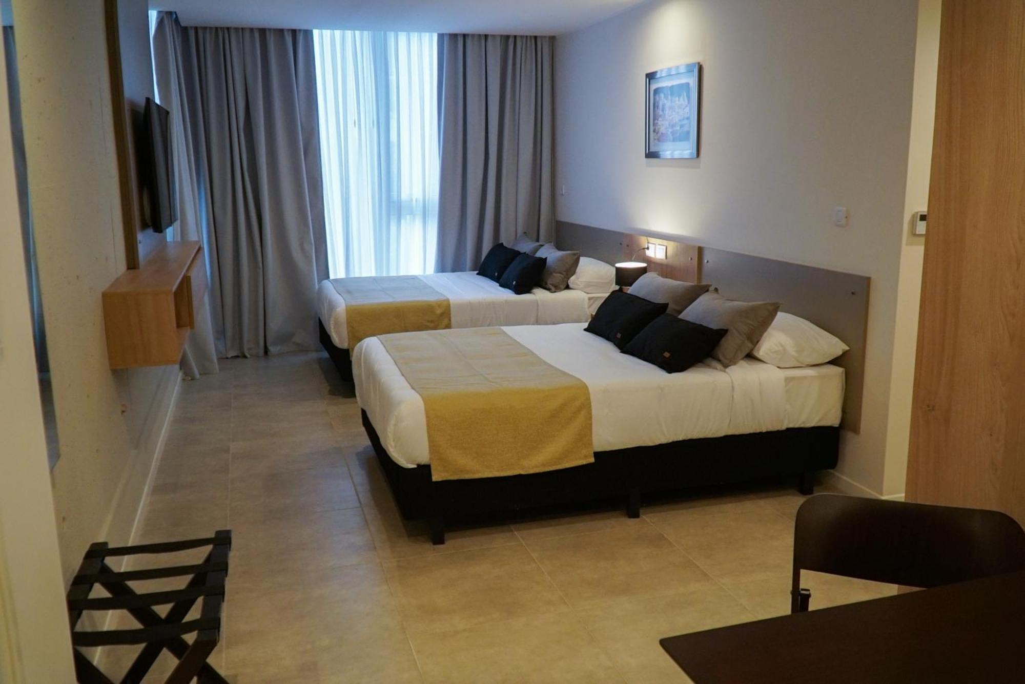 Hotel Amerian & 4*